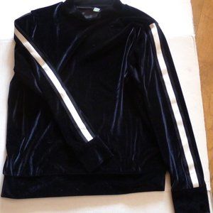 Xersion Ladies Jogging Suit Large Top and Pants Black Velveteen Never Worn